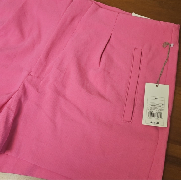 Pink shorts Size 14 Target 4" inseam stretch - Picture 1 of 4